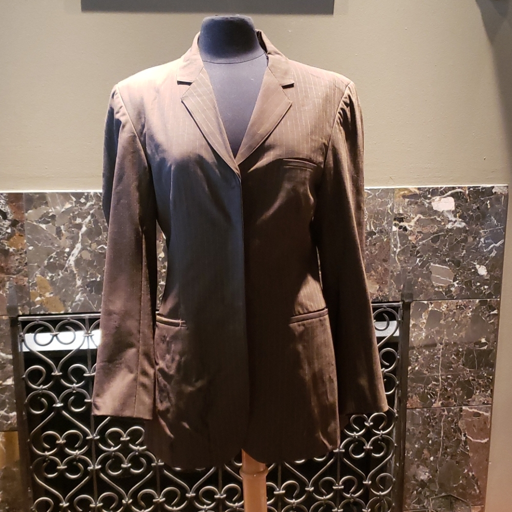 Brown pants suit